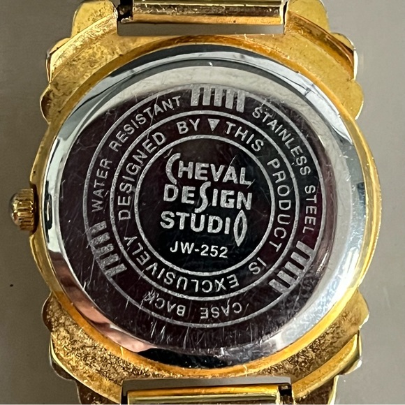 Vintage Ladies Cheval Gold Tone Bracelet Watch - Picture 8 of 16